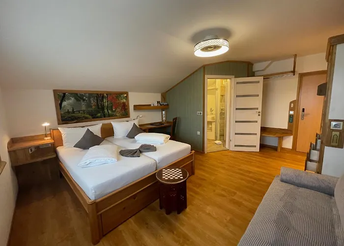 Hotel Pension Blumenbach Berlin
